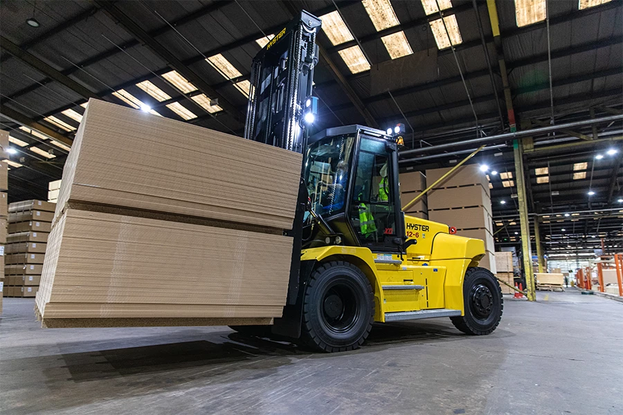 Motostivuitor Hyster diesel disponibil prin CEMPS — distribuitor exclusiv România