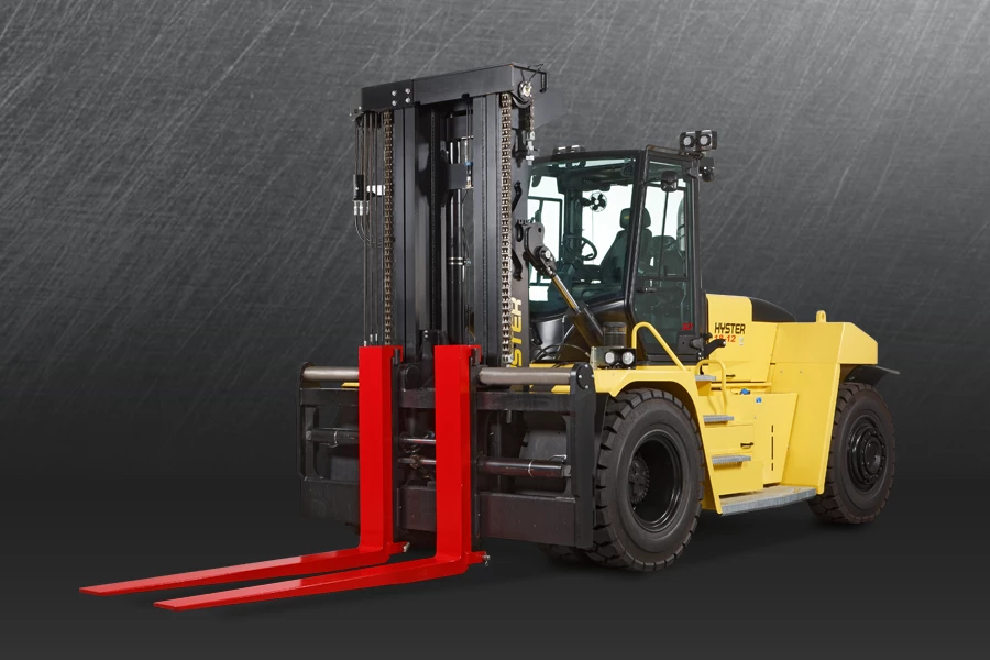 Stivuitoare de mare capacitate Hyster cu capacități între 8.000 și 48.000 kg pentru aplicații industriale grele – CEMPS distribuitor autorizat România.