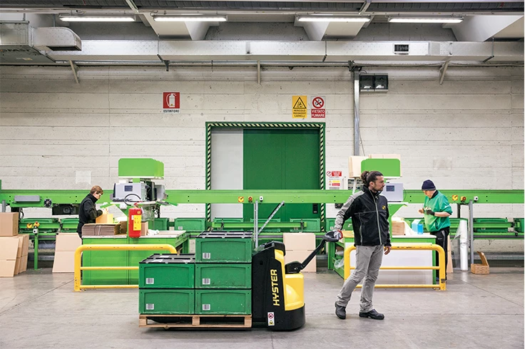 Transpalet electric Hyster P1.6-2.2 liza electrica la incarcare descarcare camioane remorci